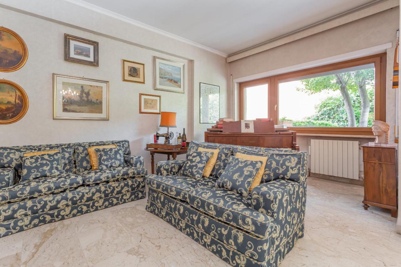 St Peters Garden 3 Bdr Apartment Rome